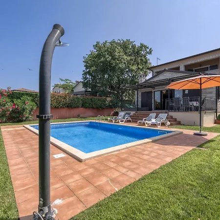 Apartment Kristina With Pool - Happy Tar-Vabriga